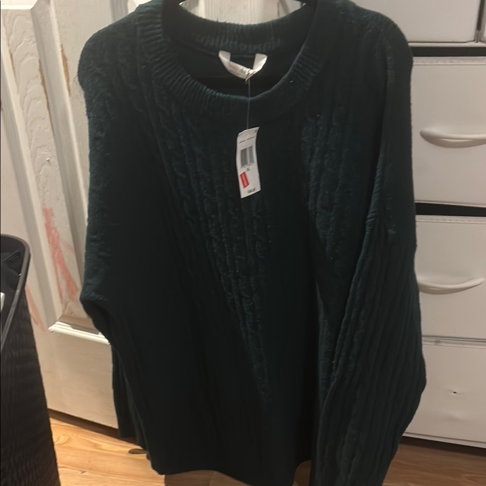 Belle Du Jour Dark Green Sweater